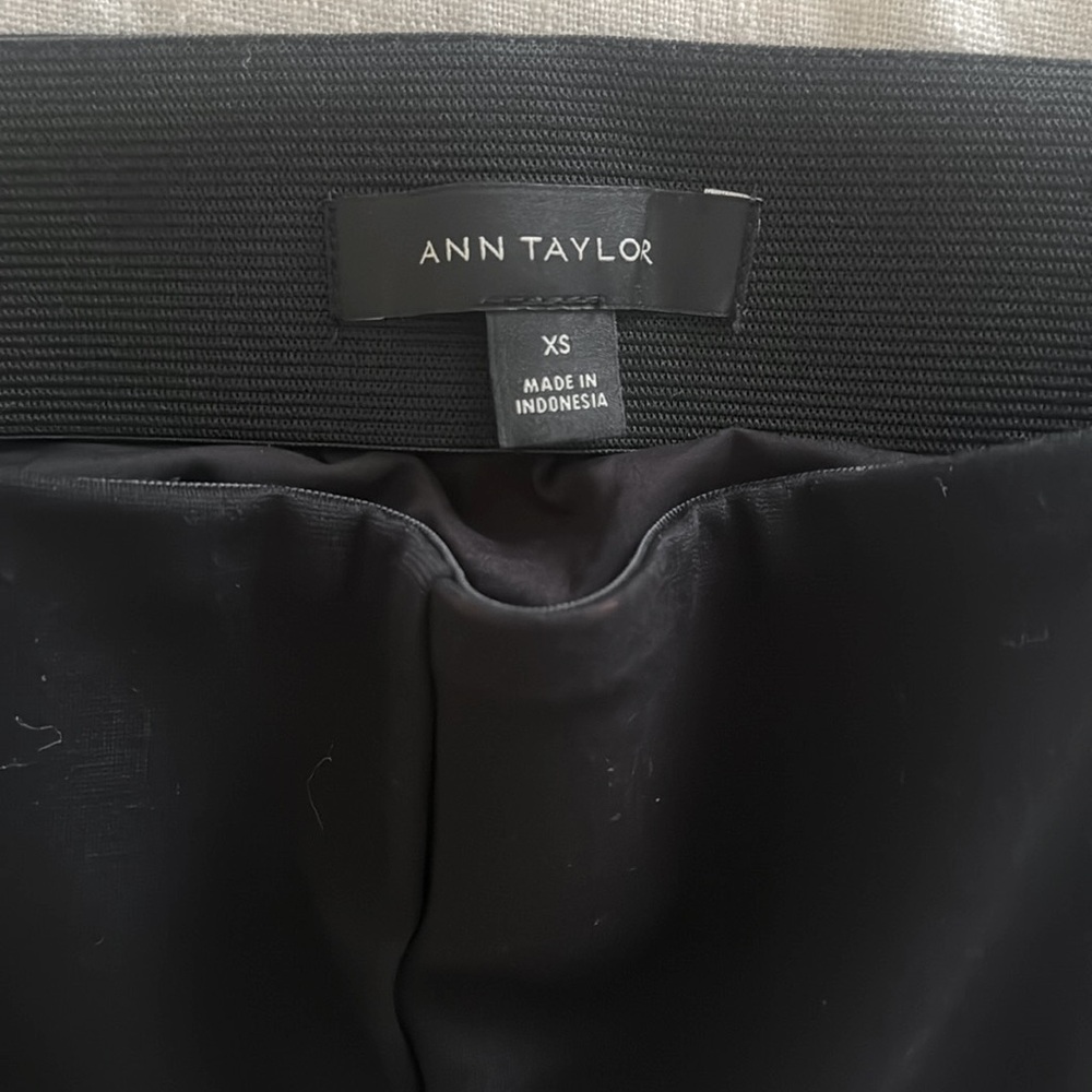 Ann Taylor - Black Leggings